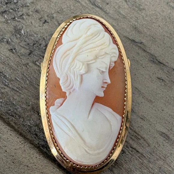 Vintage Catamore 12 Carat Gold Filled Cameo - Picture 4 of 8